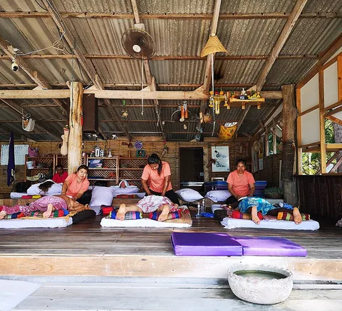 Traditional Thai massage, Thailand